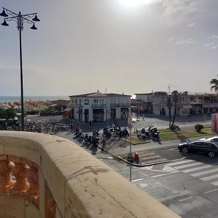Imperiale With Sea View Appartamento