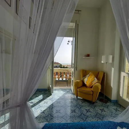 Imperiale With Sea View Apartment